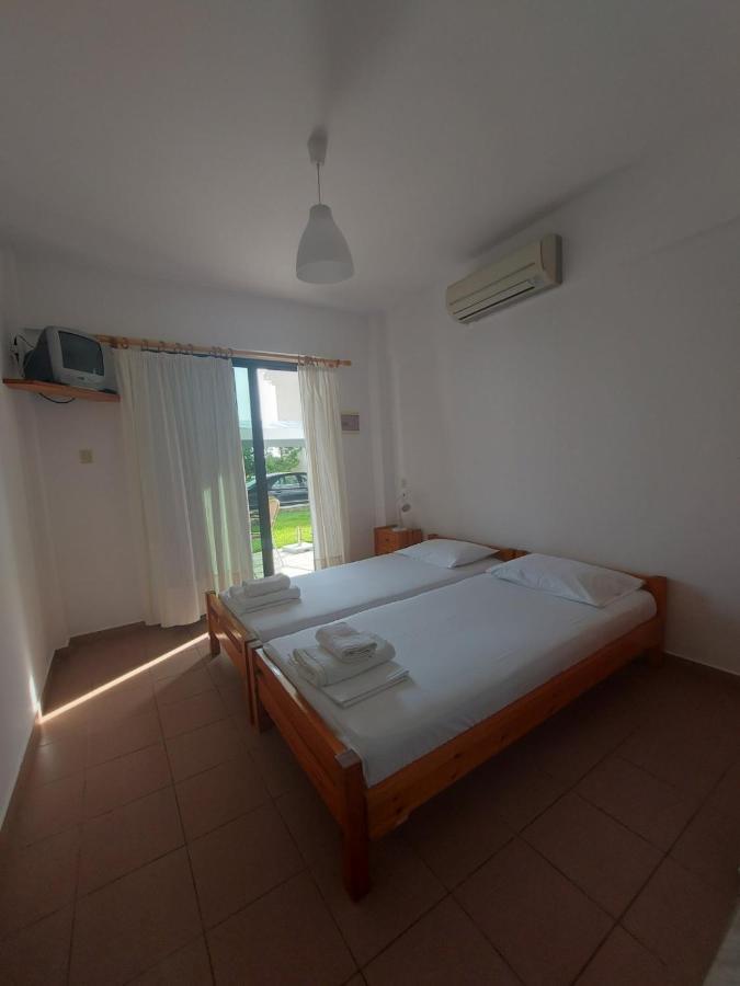 Pansion Alexandros By The Sea Aparthotel Νέα Σκιώνη Εξωτερικό φωτογραφία
